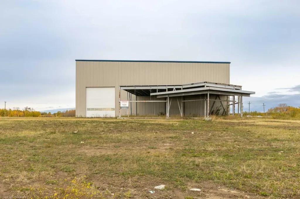 6710 66 Street Lloydminster AB T9V3R7