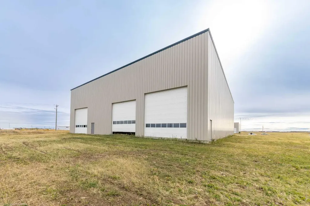 6710 66 Street Lloydminster AB T9V3R7