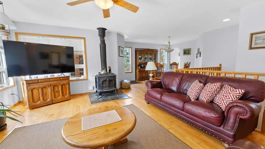 126 Beaver Drive Rural Camrose County AB T0B1M0