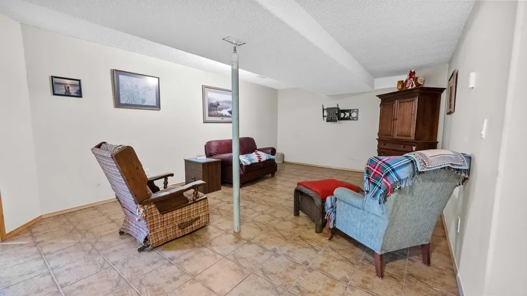 126 Beaver Drive Rural Camrose County AB T0B1M0