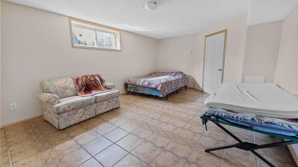 126 Beaver Drive Rural Camrose County AB T0B1M0