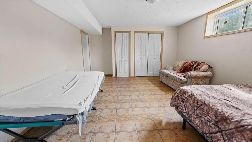 126 Beaver Drive Rural Camrose County AB T0B1M0