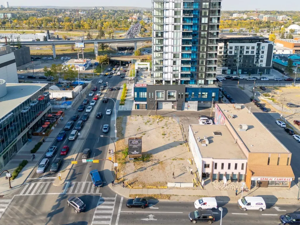 1420 11 Avenue SW Calgary AB T3C 0M8