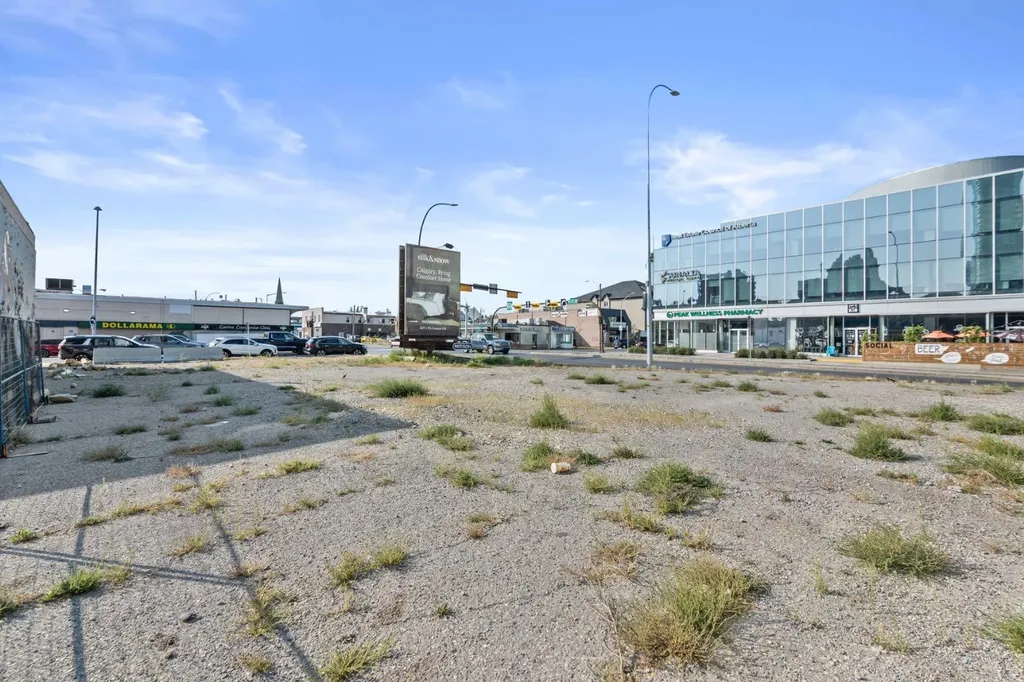 1420 11 Avenue SW Calgary AB T3C 0M8