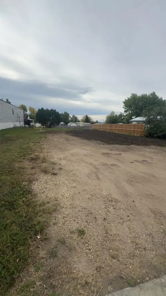 9729 120 Avenue Grande Prairie AB T8V 5H4