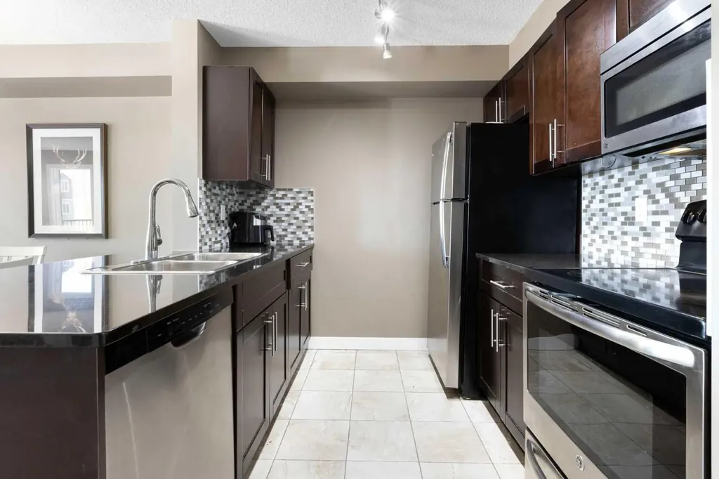 5 Saddlestone Way NE Calgary AB T3J 0S2