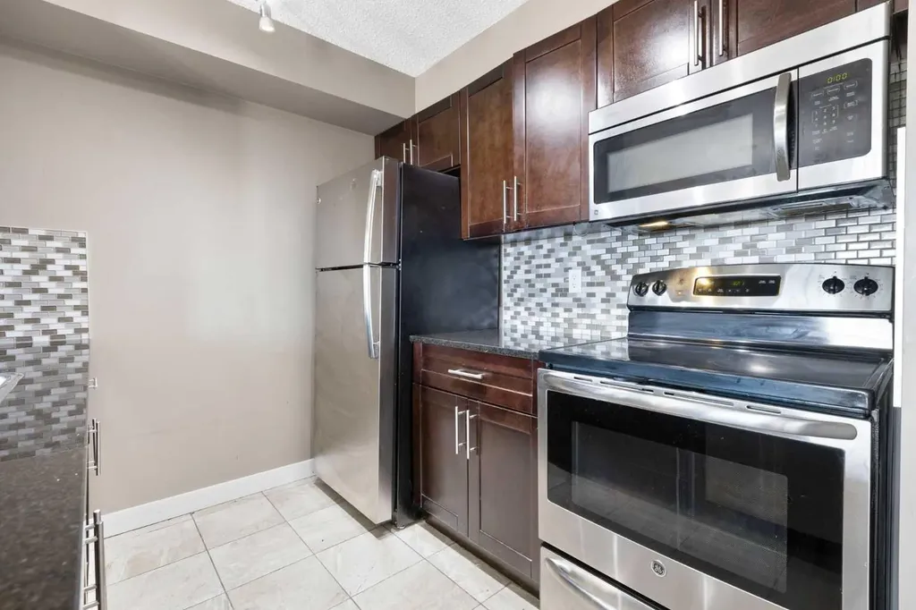 5 Saddlestone Way NE Calgary AB T3J 0S2