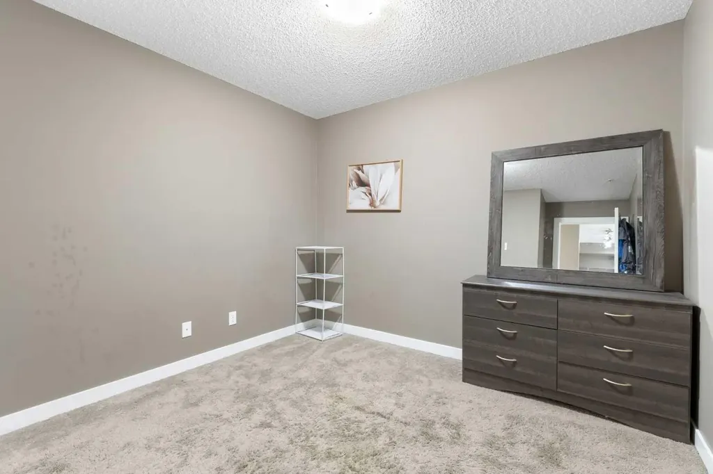 5 Saddlestone Way NE Calgary AB T3J 0S2