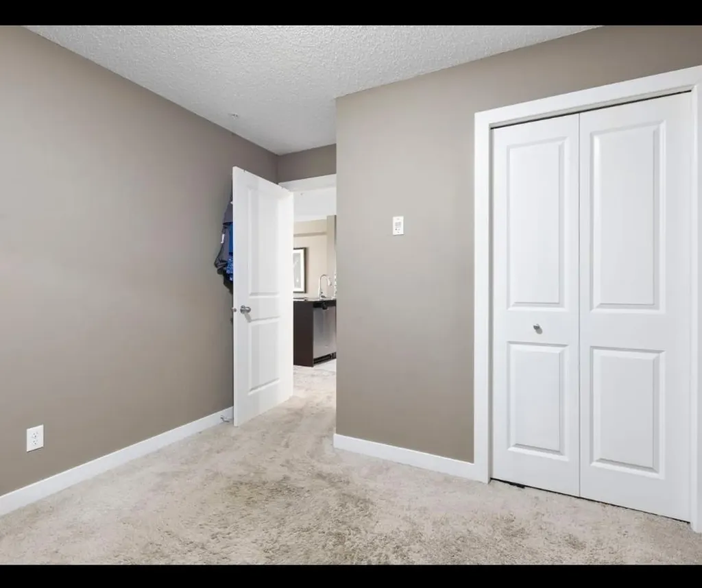 5 Saddlestone Way NE Calgary AB T3J 0S2