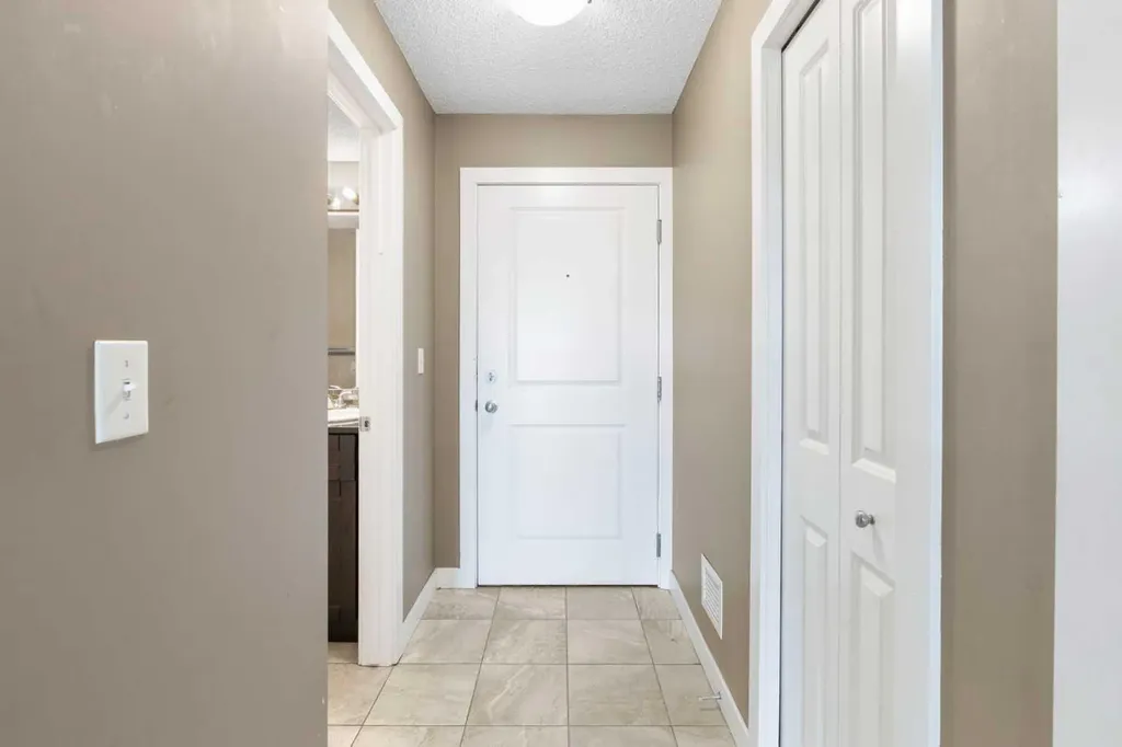 5 Saddlestone Way NE Calgary AB T3J 0S2