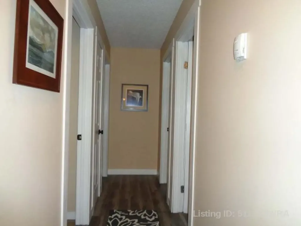 414 41 Street Edson AB T7E 1A1