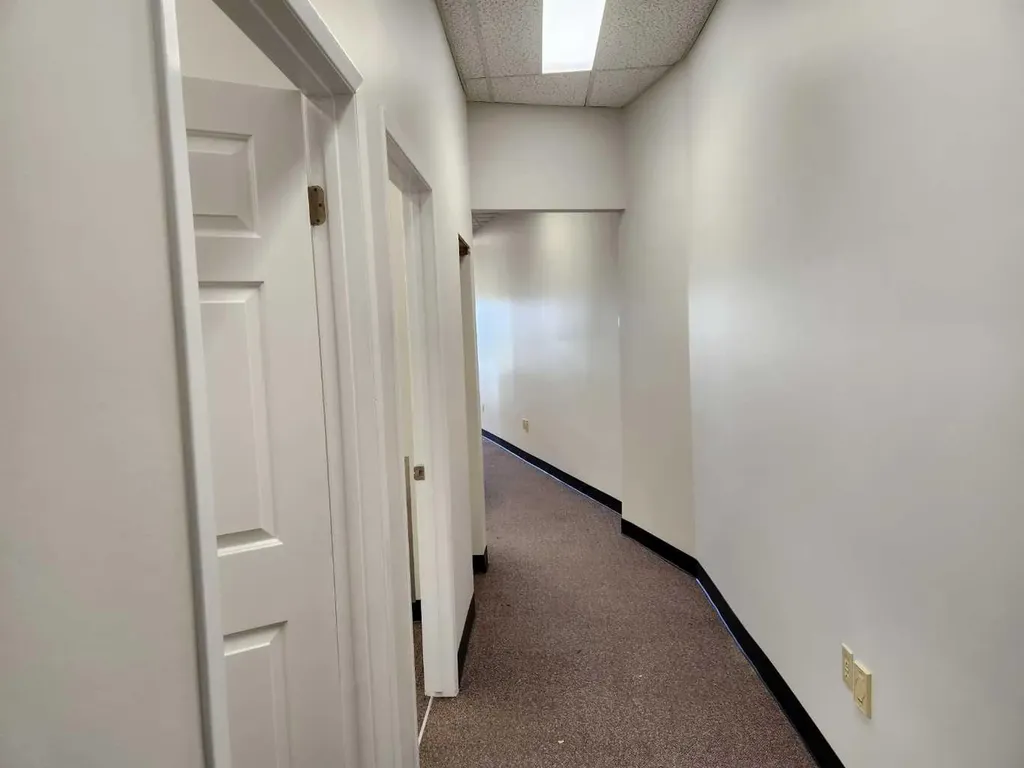 4402 52 Avenue Lloydminster AB T9V 0Y9