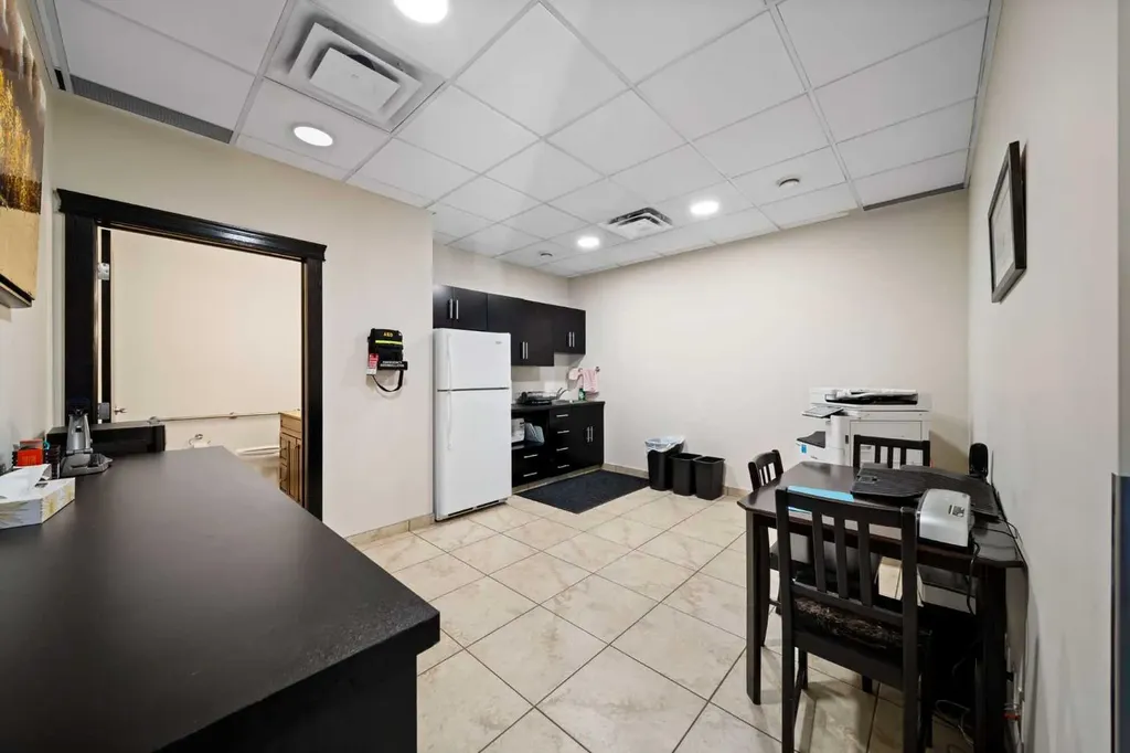 259 Burnt Park Drive Rural Red Deer County AB T4S 2L4