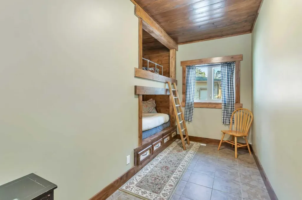 4147 Highway 587 Rural Mountain View County AB T0M 0K0