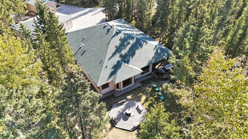 4147 Highway 587 Rural Mountain View County AB T0M 0K0