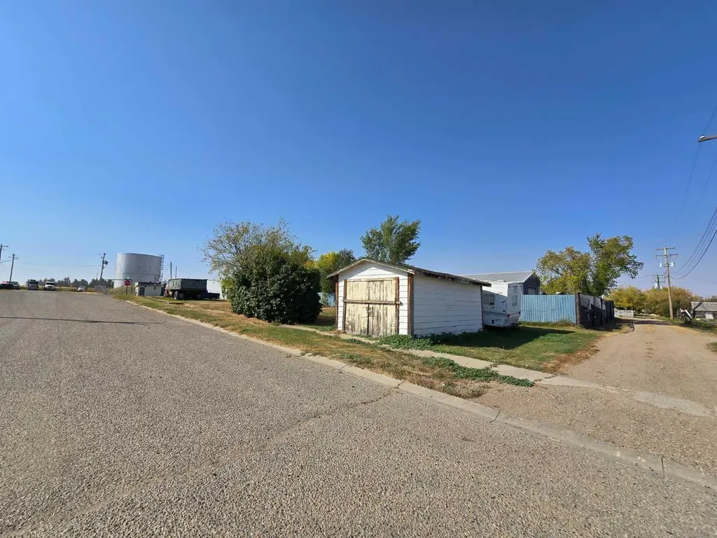 128 1 Avenue E Hussar AB T0J1S0