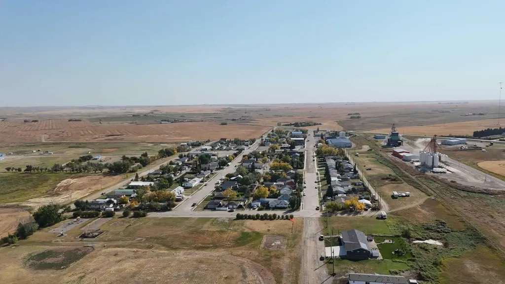 128 1 Avenue E Hussar AB T0J1S0
