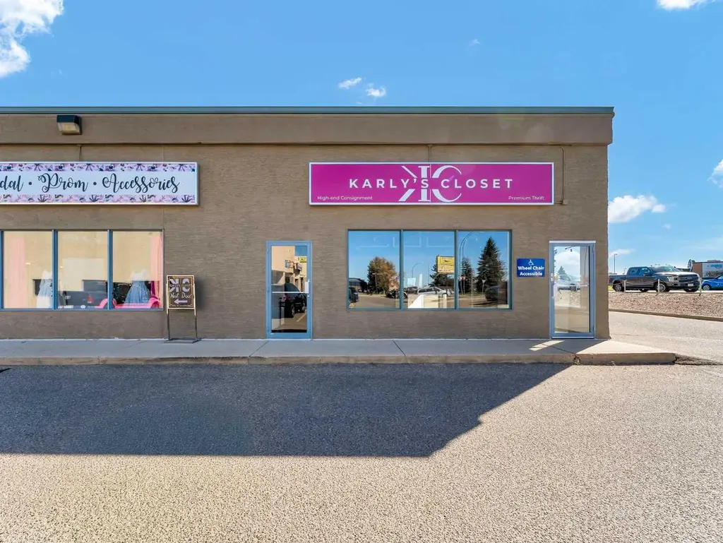 3295 Dunmore Road SE Medicine Hat AB T1B 3R2
