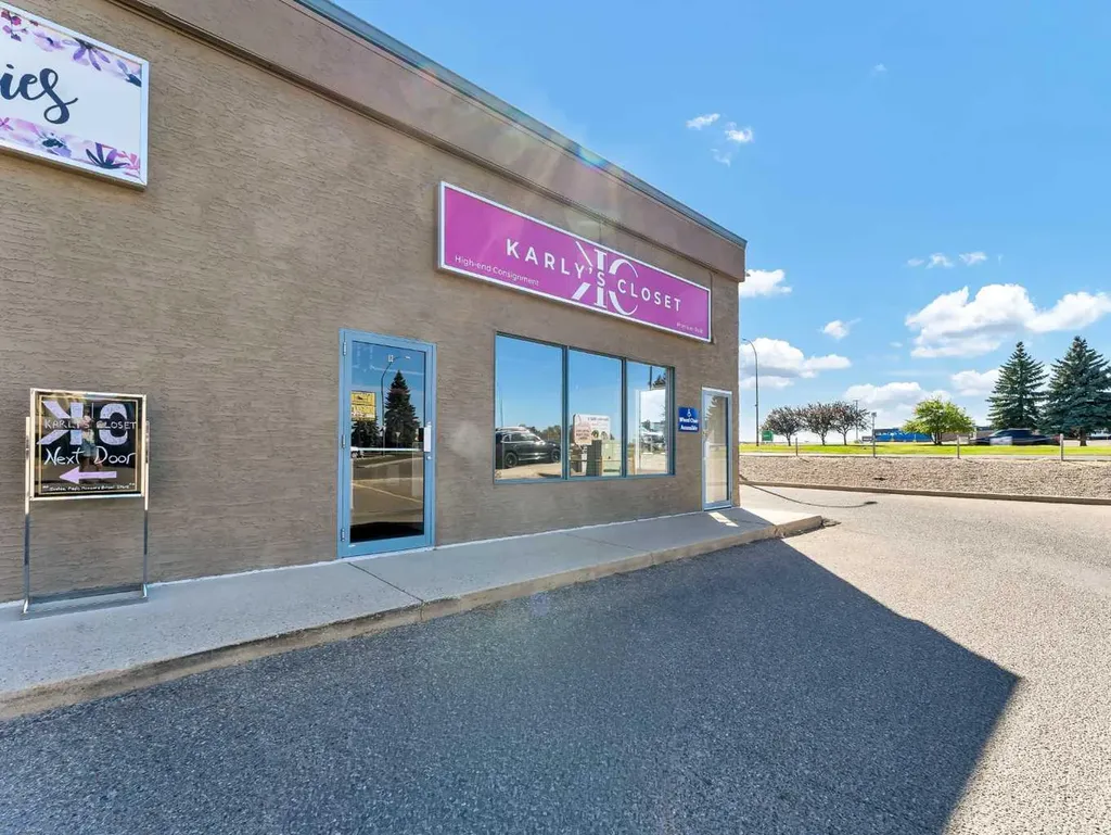 3295 Dunmore Road SE Medicine Hat AB T1B 3R2