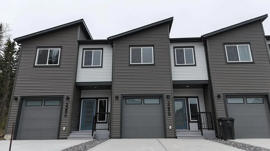 328B Boutin Avenue Hinton AB T7V0B4