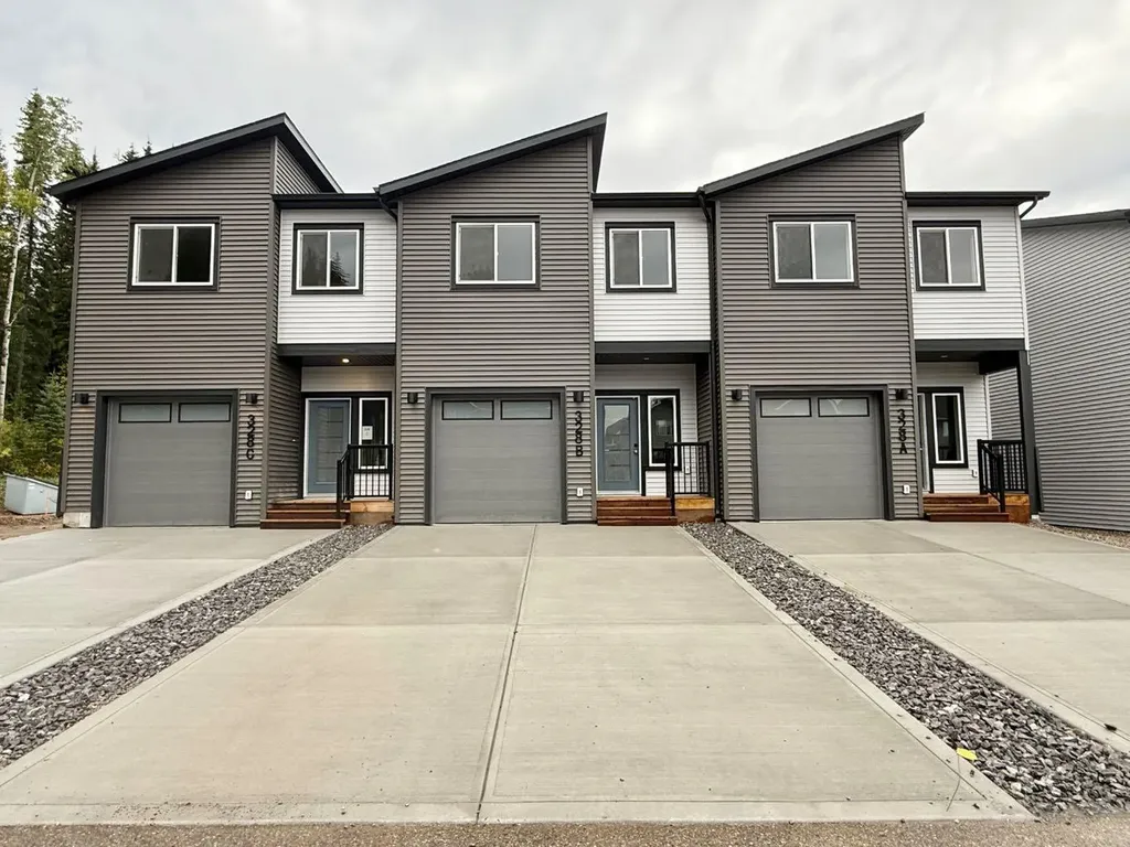 328B Boutin Avenue Hinton AB T7V0B4
