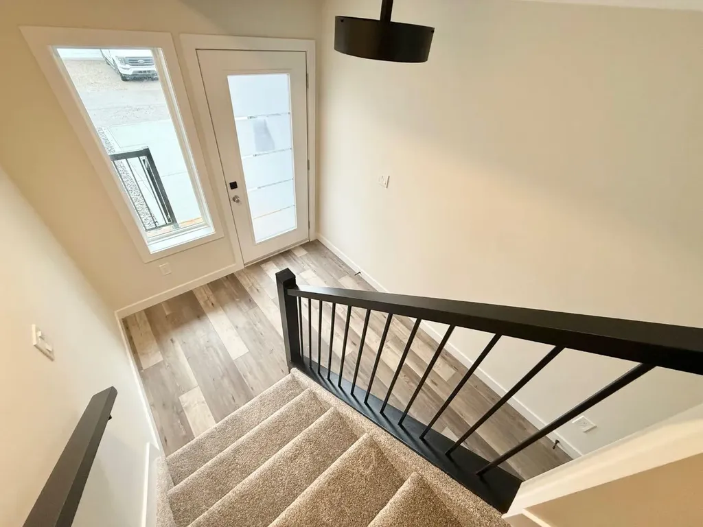 328B Boutin Avenue Hinton AB T7V0B4
