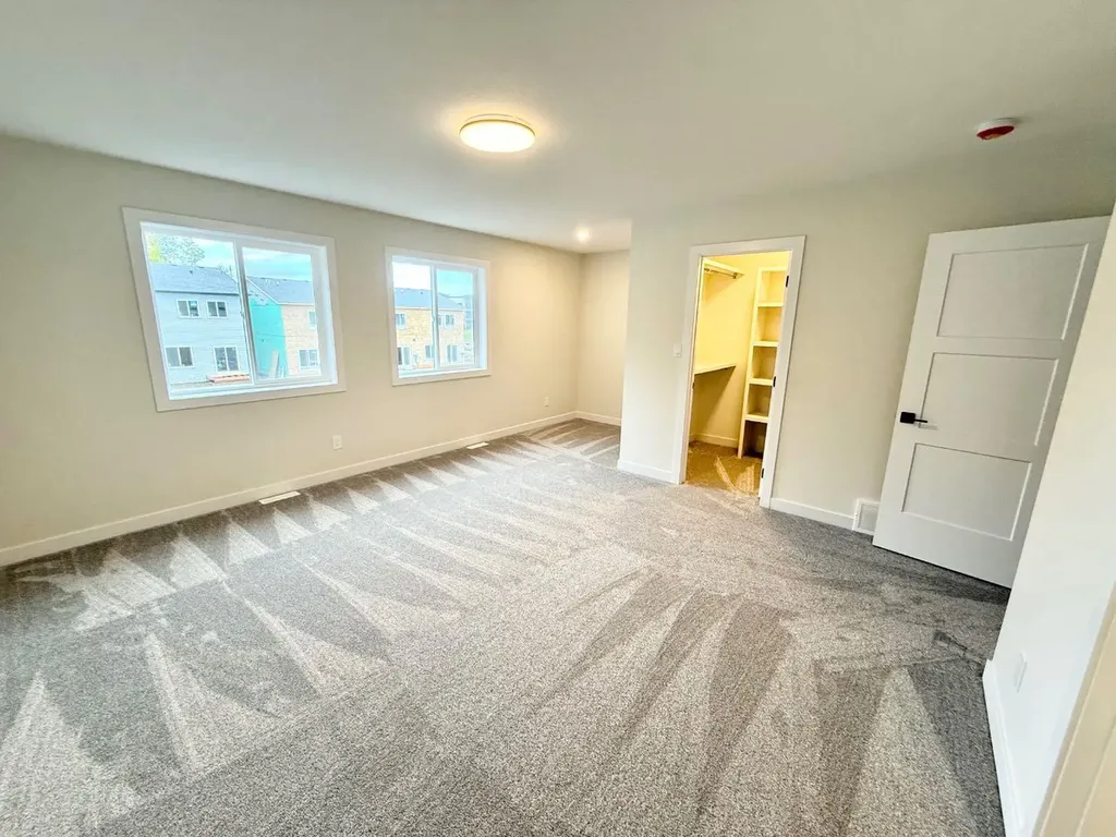 328B Boutin Avenue Hinton AB T7V0B4
