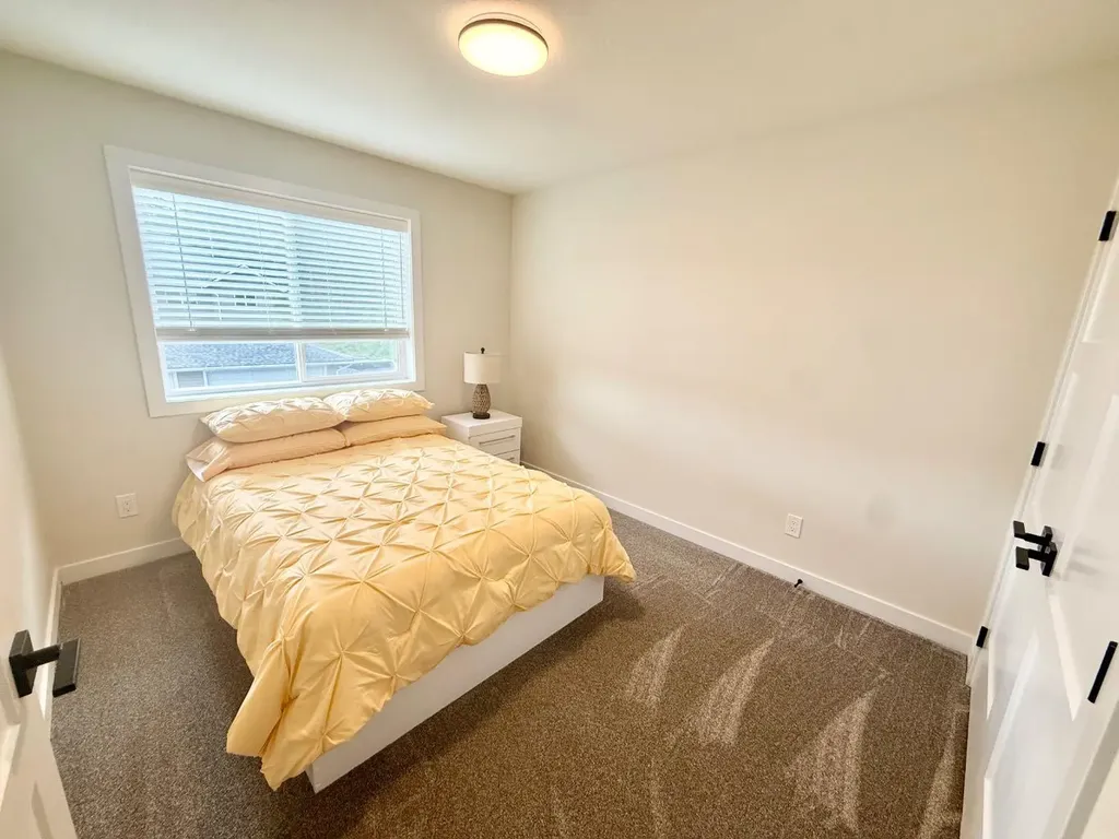 328B Boutin Avenue Hinton AB T7V0B4