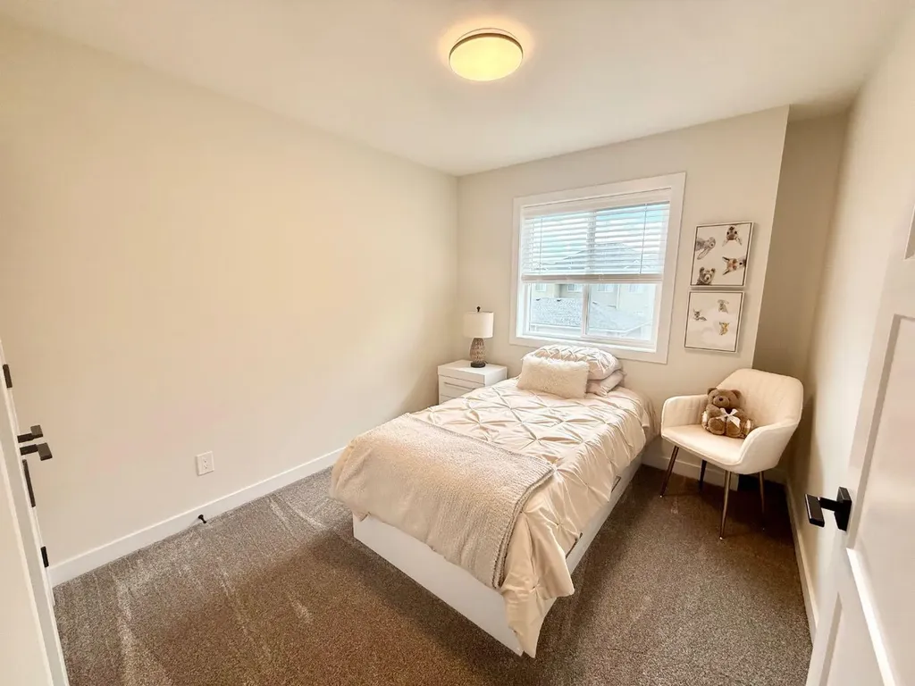 328B Boutin Avenue Hinton AB T7V0B4