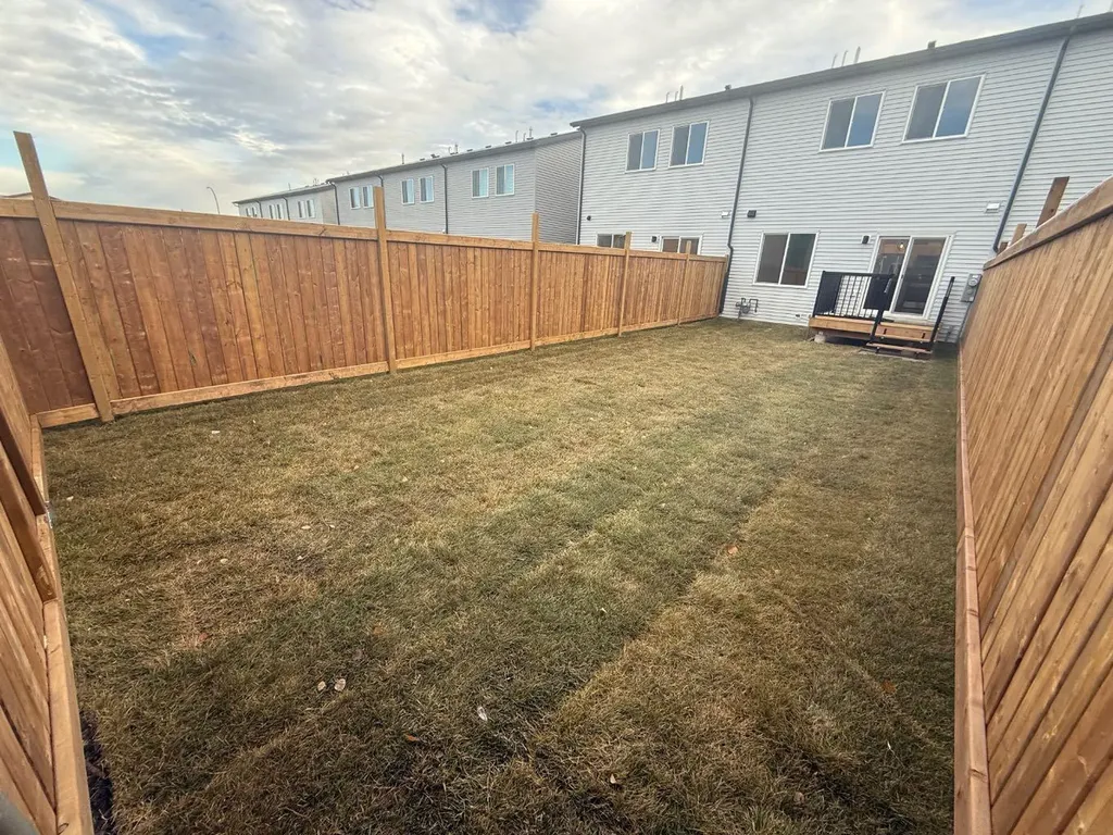 328B Boutin Avenue Hinton AB T7V0B4