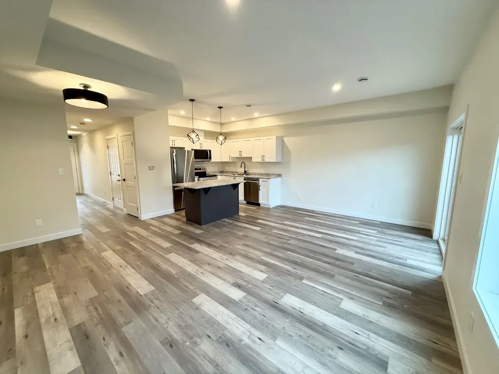 328B Boutin Avenue Hinton AB T7V0B4