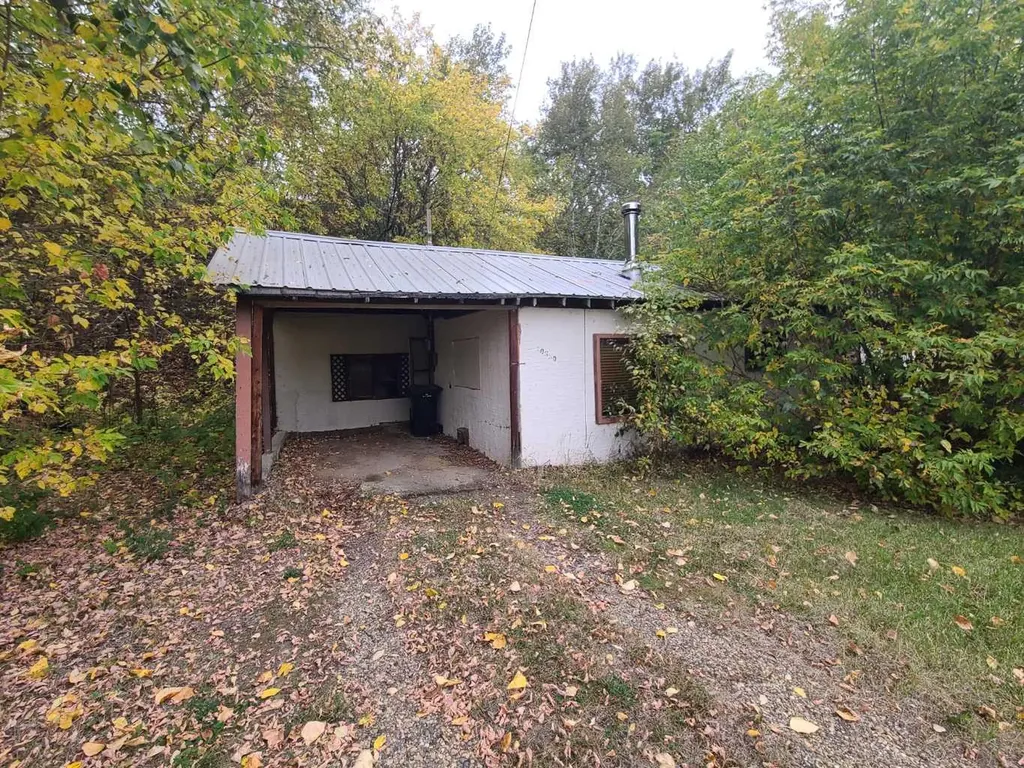 10830 91 Street Peace River AB T8S 1P9