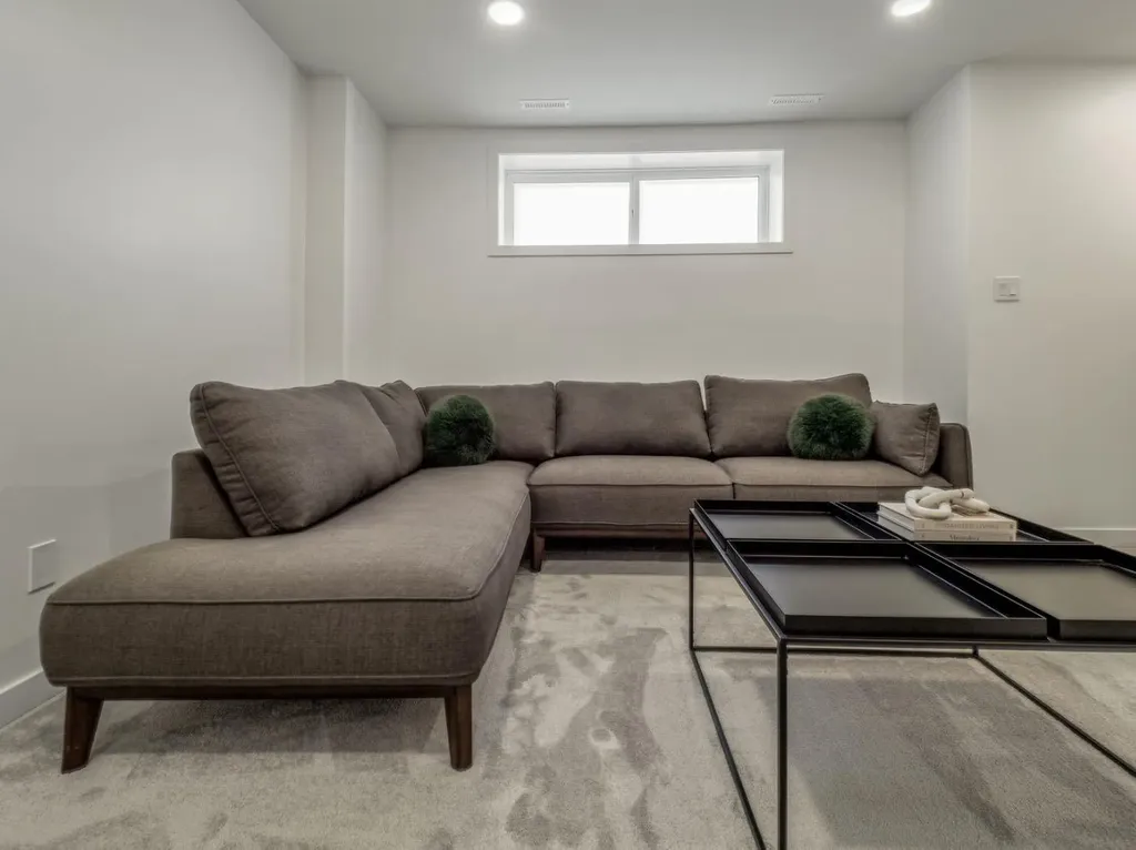 3013 47 Street S Lethbridge AB T1k8L5