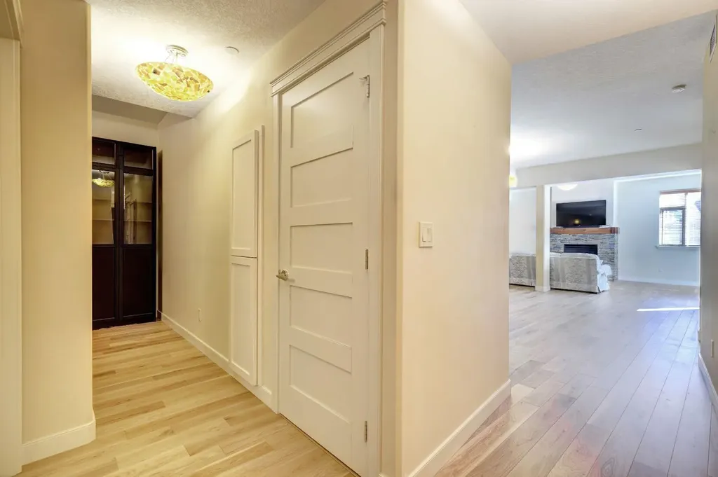901 8th Avenue Canmore AB T1W 1Z7