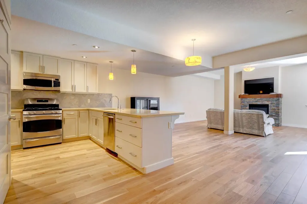 901 8th Avenue Canmore AB T1W 1Z7