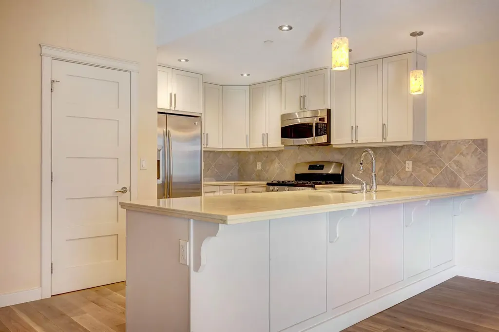 901 8th Avenue Canmore AB T1W 1Z7