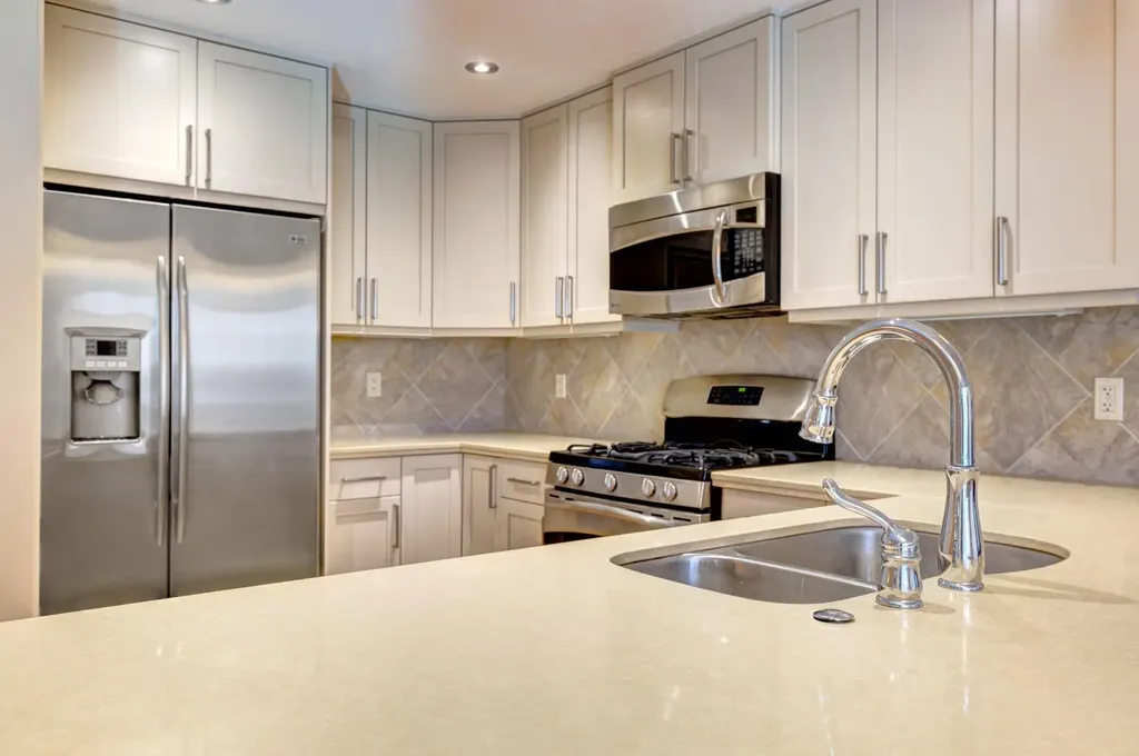 901 8th Avenue Canmore AB T1W 1Z7