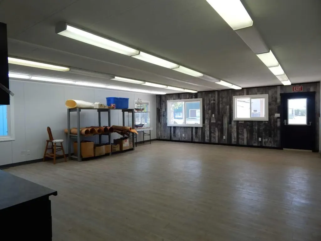 2012 20 Avenue Bowden AB T0M 0K0