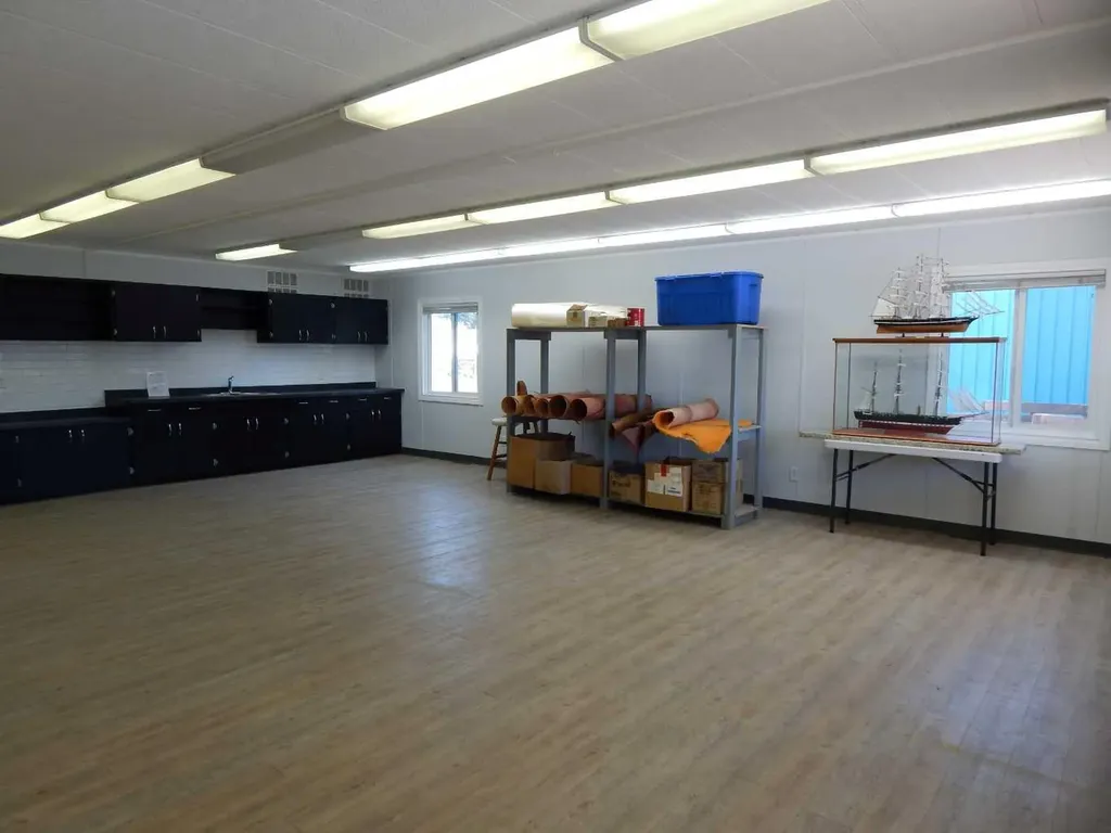 2012 20 Avenue Bowden AB T0M 0K0