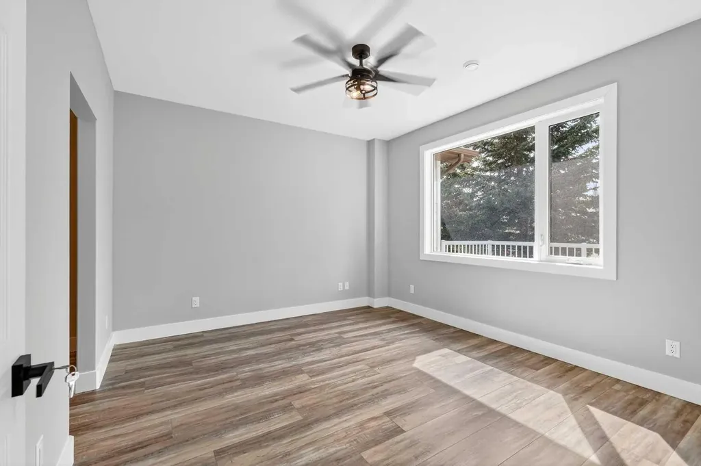 610 4 Avenue SW Sundre AB T0M1X0