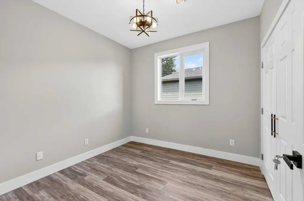 610 4 Avenue SW Sundre AB T0M1X0