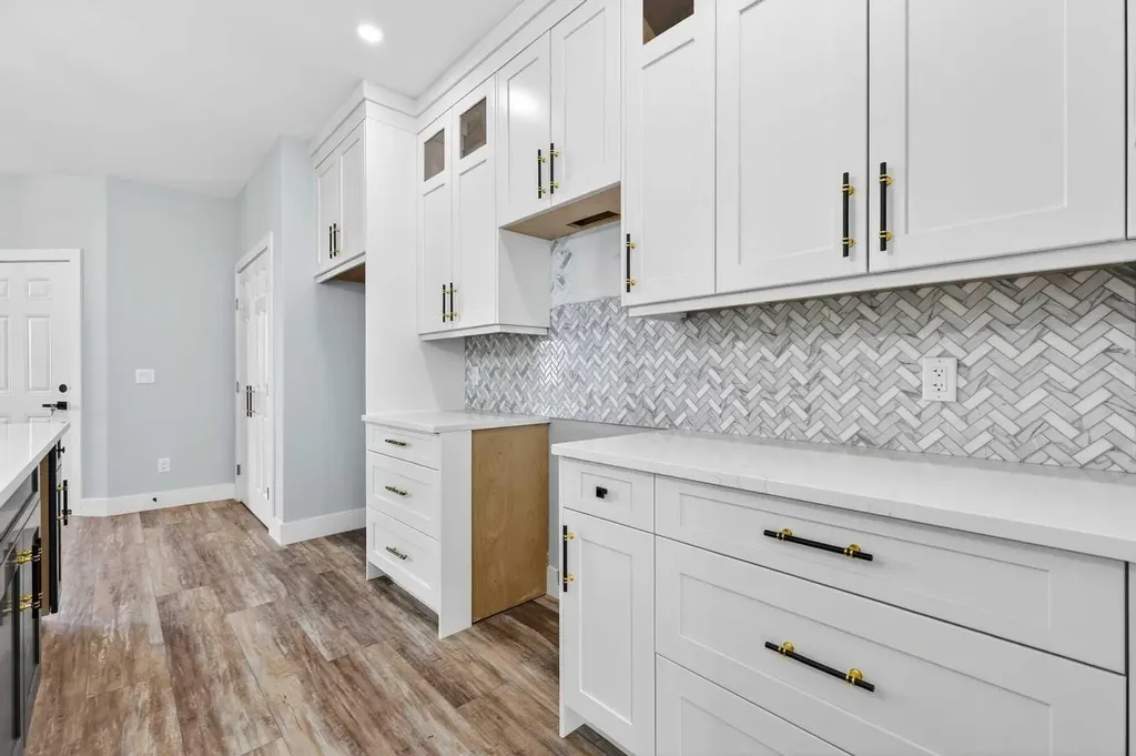 610 4 Avenue SW Sundre AB T0M1X0