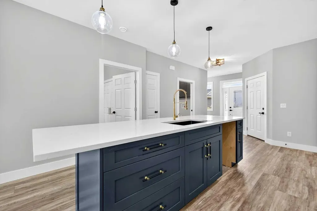 610 4 Avenue SW Sundre AB T0M1X0