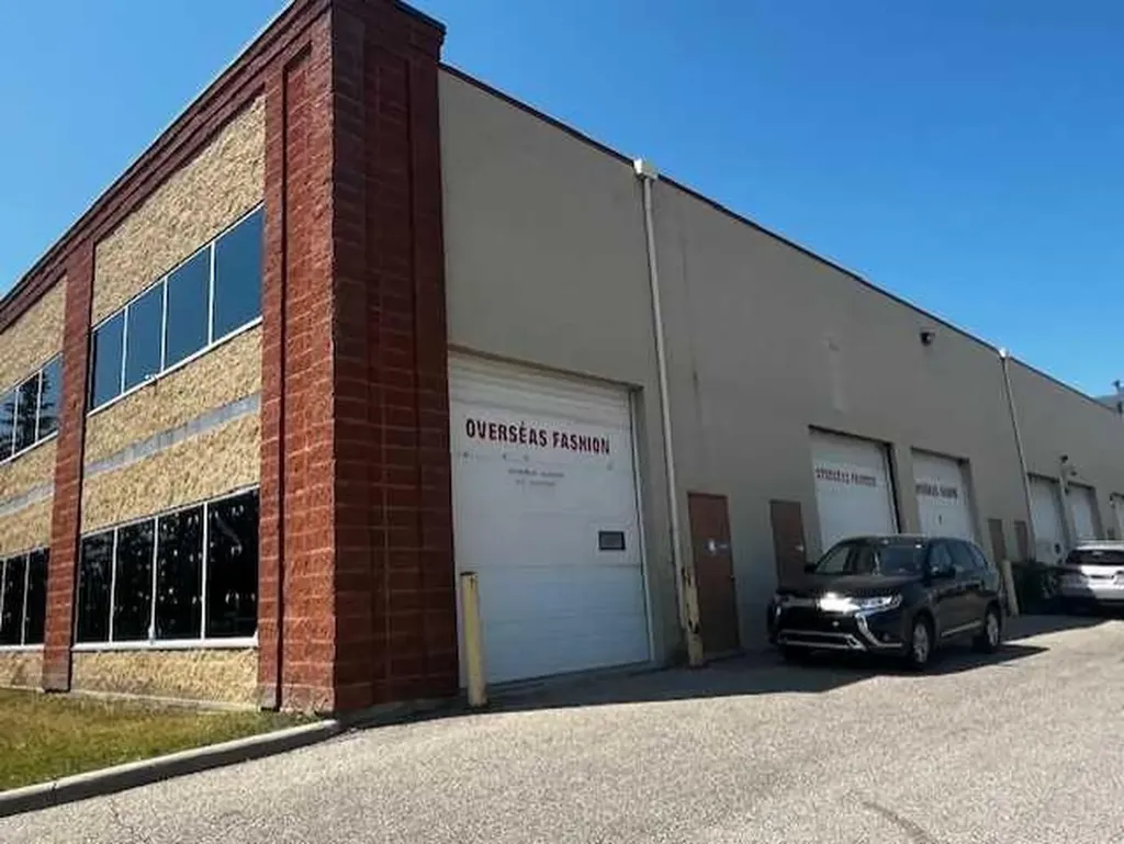 5120 47 Street NE Calgary AB T3J 4K3