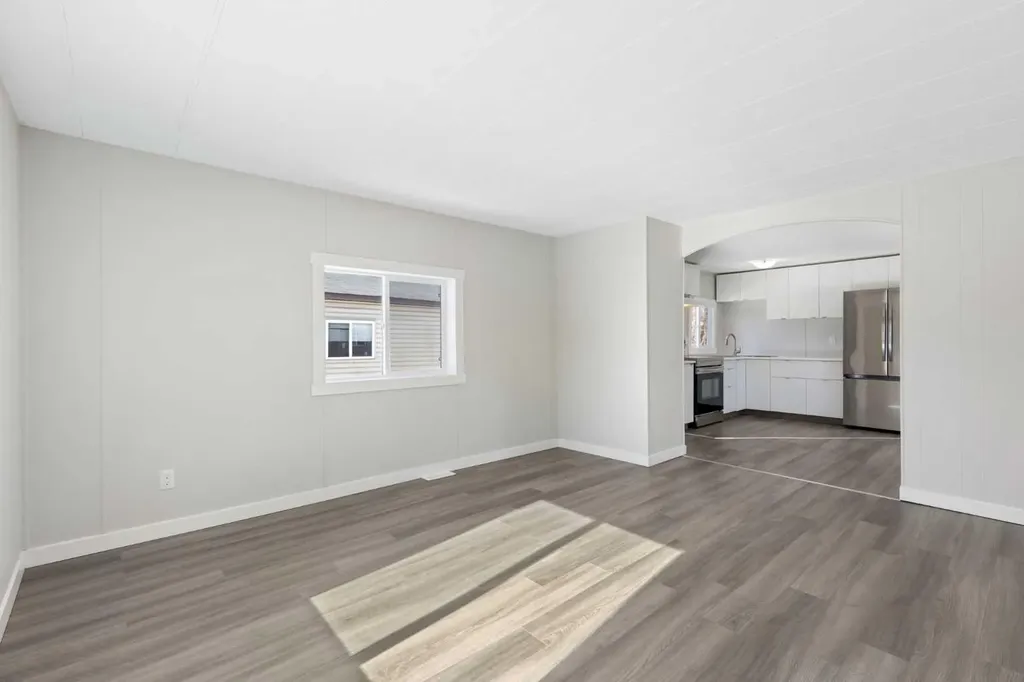 6220 17 Avenue SE Calgary AB T2A 0W6