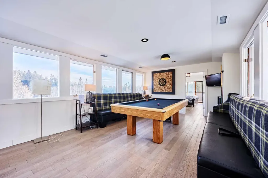 31 Williams Place Bragg Creek AB T0L 0K0