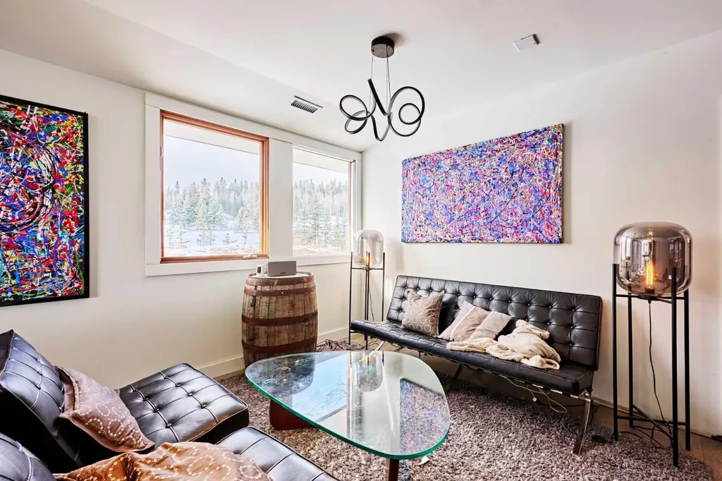 31 Williams Place Bragg Creek AB T0L 0K0