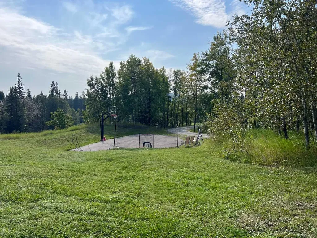 31 Williams Place Bragg Creek AB T0L 0K0