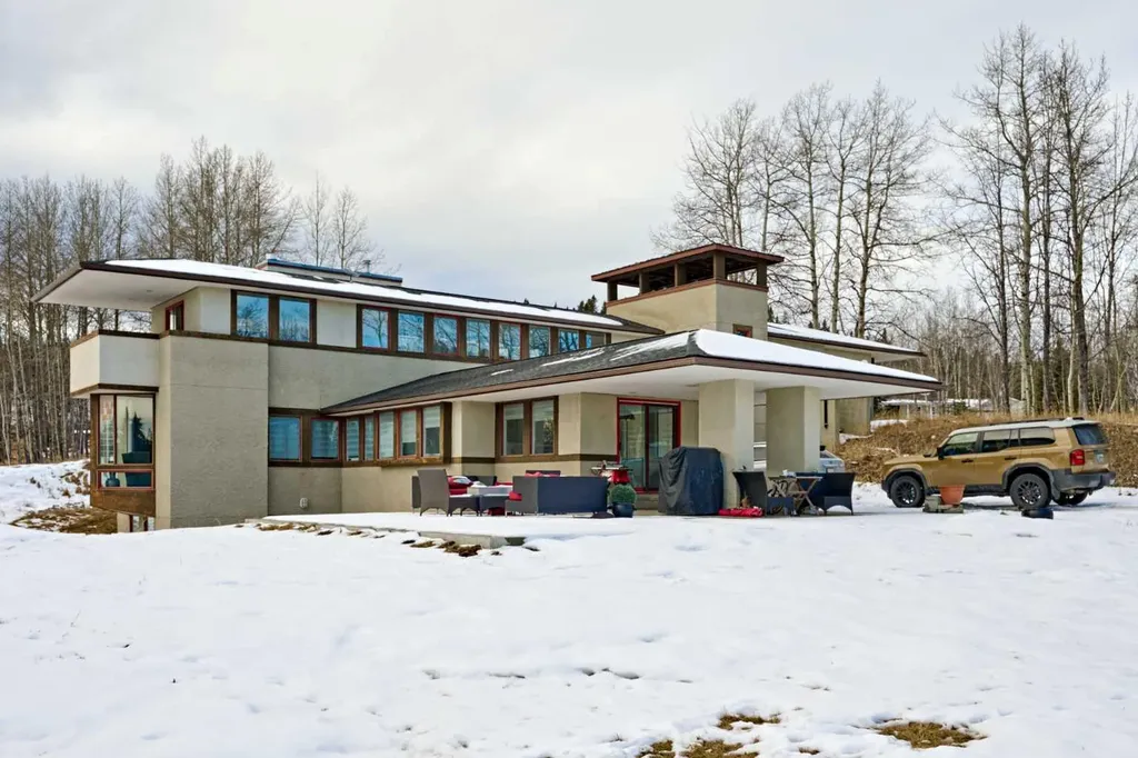31 Williams Place Bragg Creek AB T0L 0K0