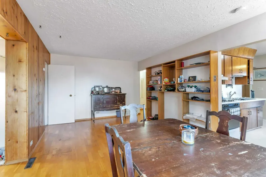4152 47 Avenue Rocky Mountain House AB T4T 1C8